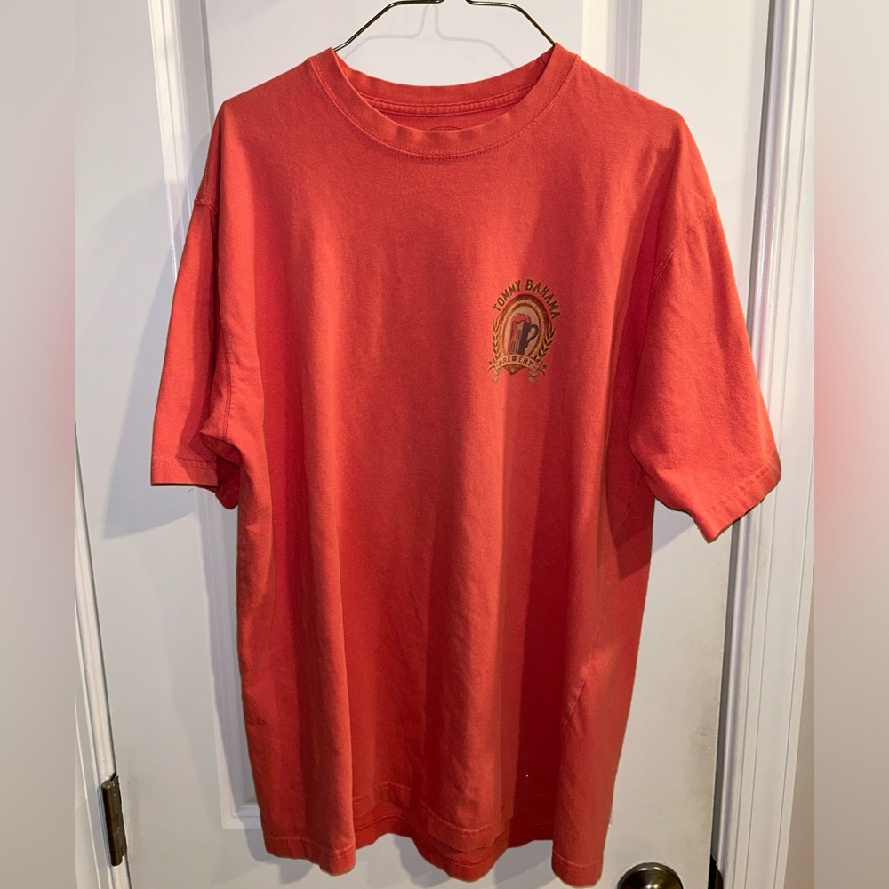 Tommy Bahama Men’s Short Sleeved Shirt Size Medium Salmon Pink Color